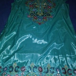 💞FINAL SALE💞 Teal green Blouse